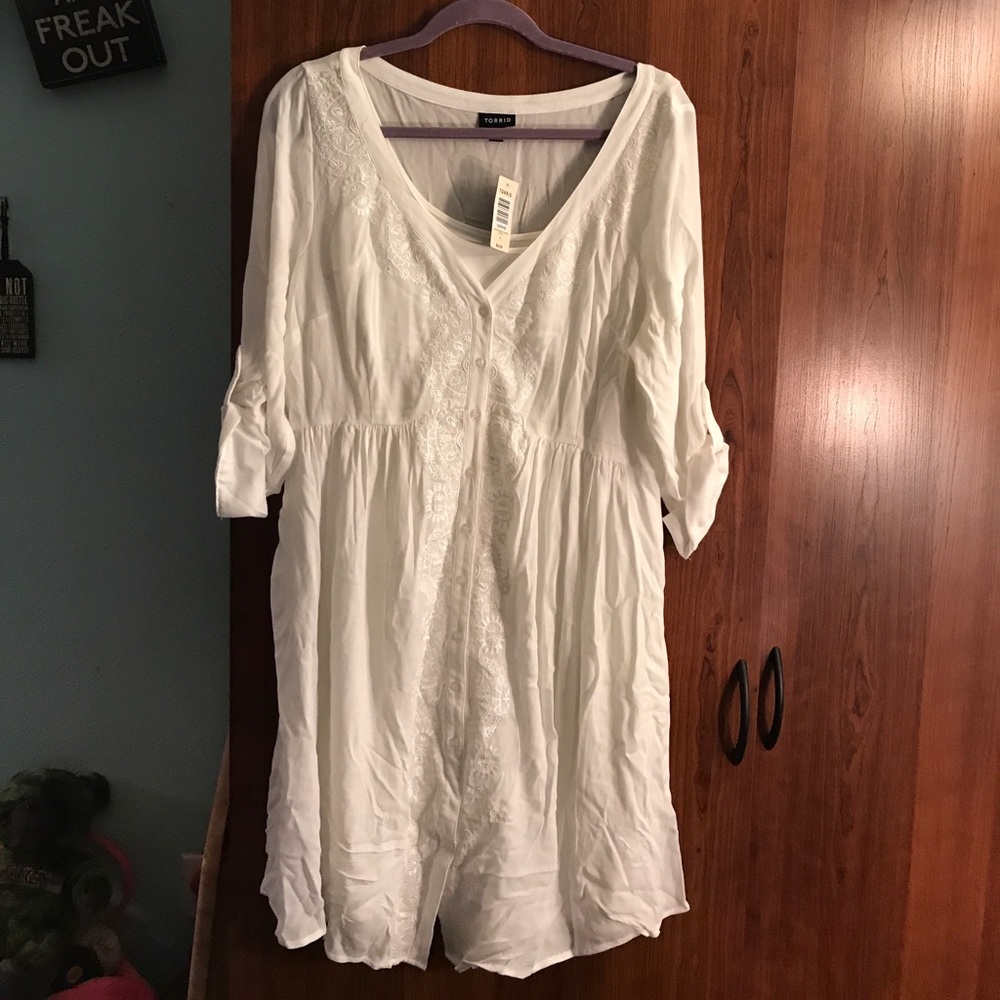 Beautiful offwhite embroidered gauze shirt dress.